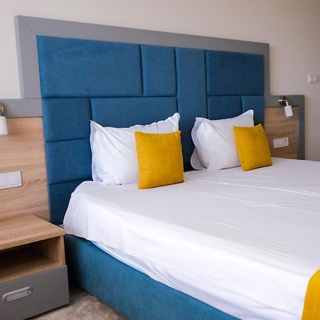 Sps Hotel Plovdiv Bagian luar foto