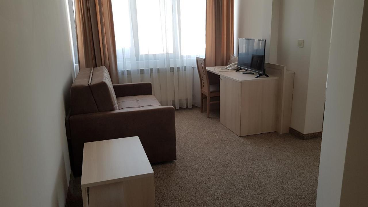 Sps Hotel Plovdiv Bagian luar foto