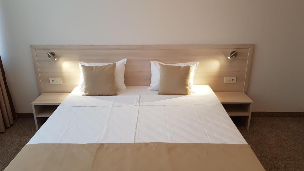 Sps Hotel Plovdiv Bagian luar foto