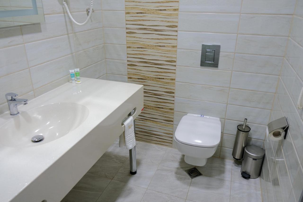 Sps Hotel Plovdiv Bagian luar foto