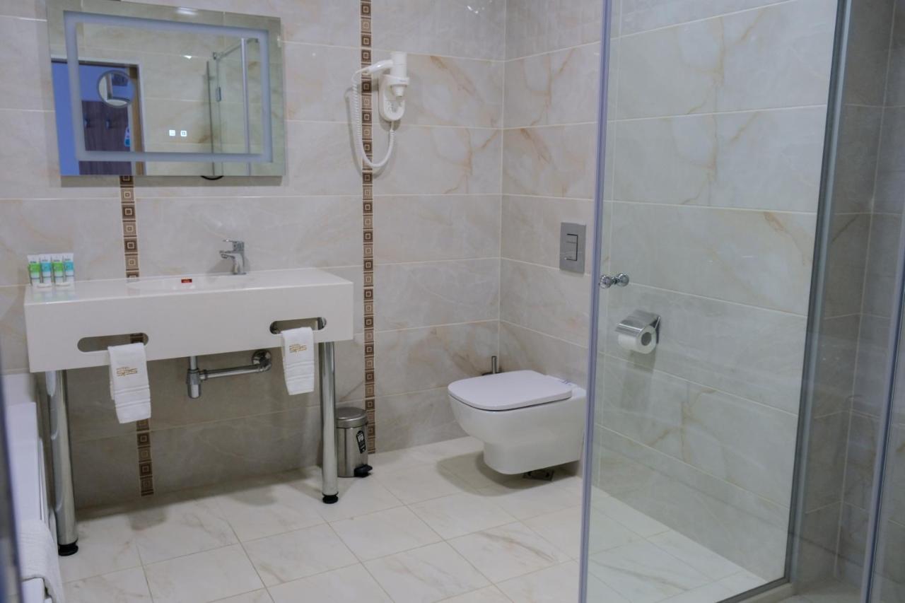 Sps Hotel Plovdiv Bagian luar foto