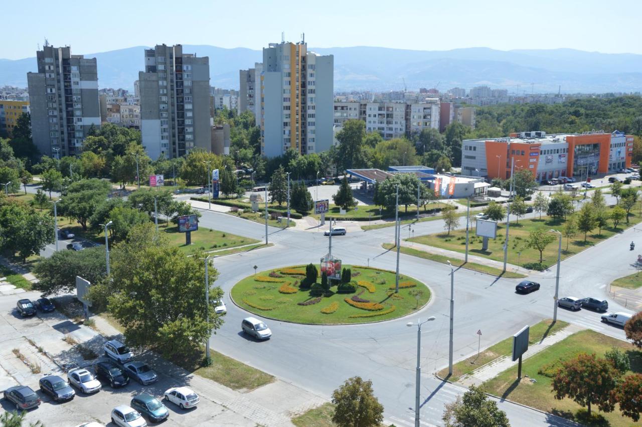 Sps Hotel Plovdiv Bagian luar foto